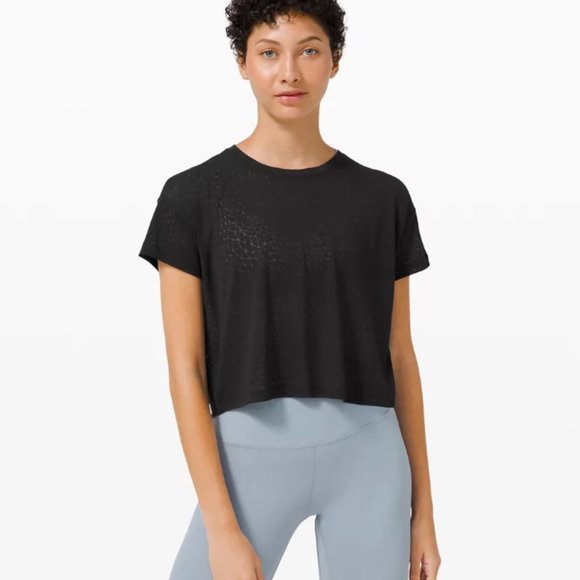 CATES TEE VEIL